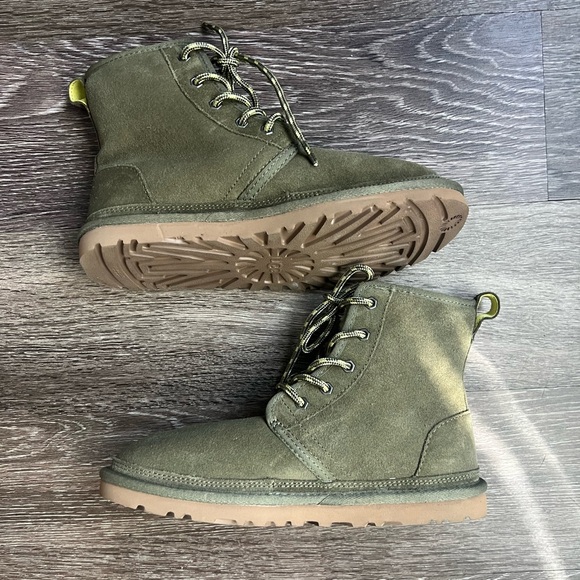 Ugg neumel high burnt olive oil boot - Picture 3 of 8